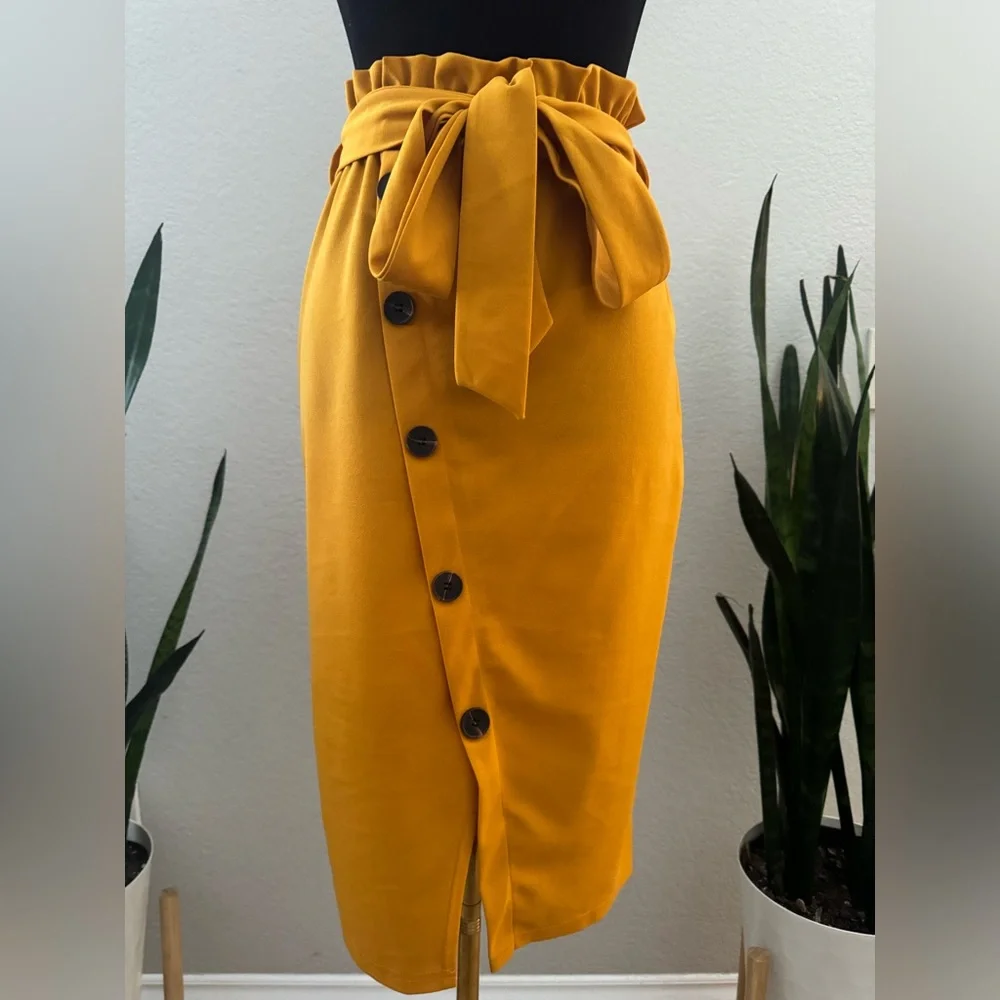 NWOT SHEIN‎ PAPERBAG SKIRT